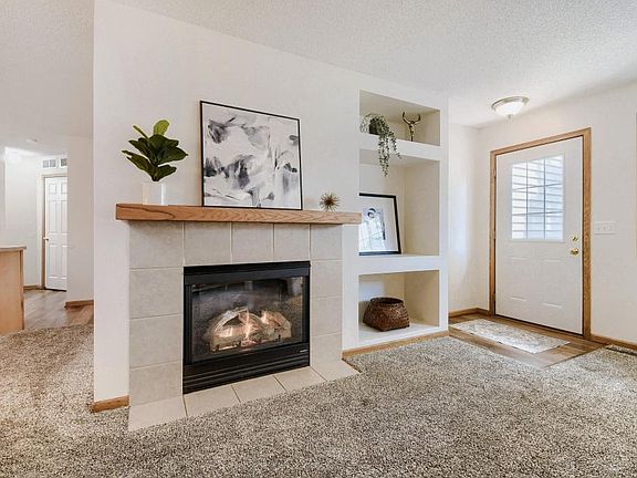 4th image of 2455 Yellowstone Dr #115