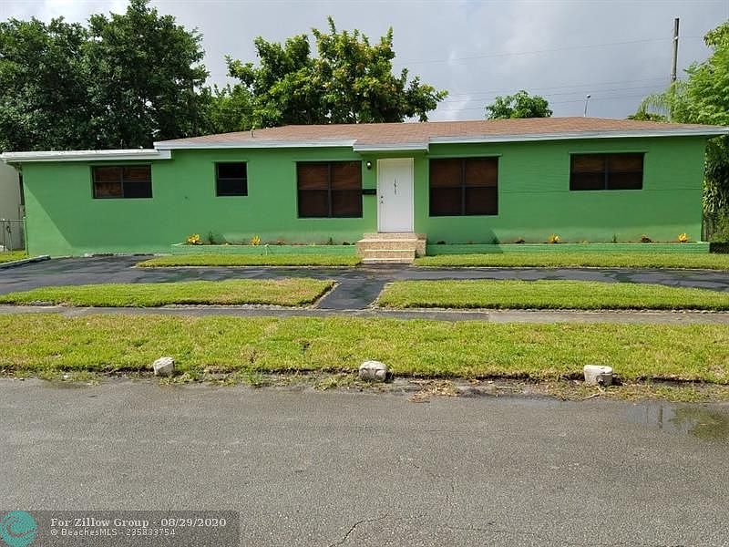 1st image of 1617 NE 158th St