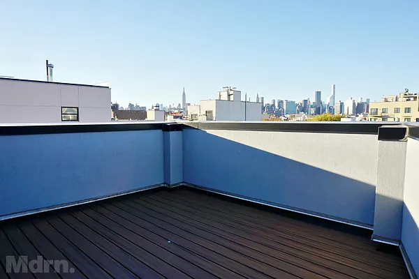 Rented by Mdrn Residential | media 25