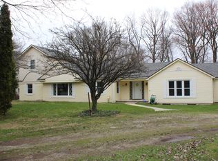 21546 Farmington Rd, Farmington, MI 48336