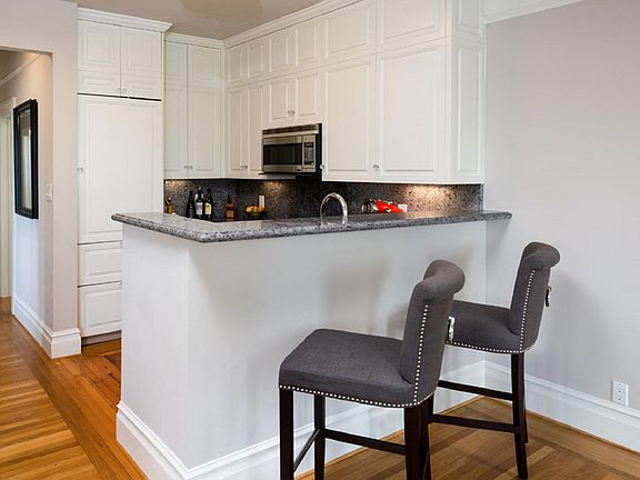 4th image of 1703 Jones St #1703