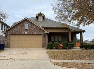 211 Sandpoint Dr, Mansfield, TX 76063