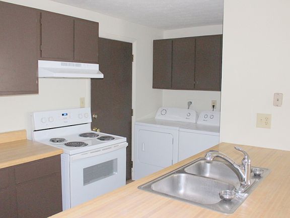 4th image of 8159 Mount Charles Dr