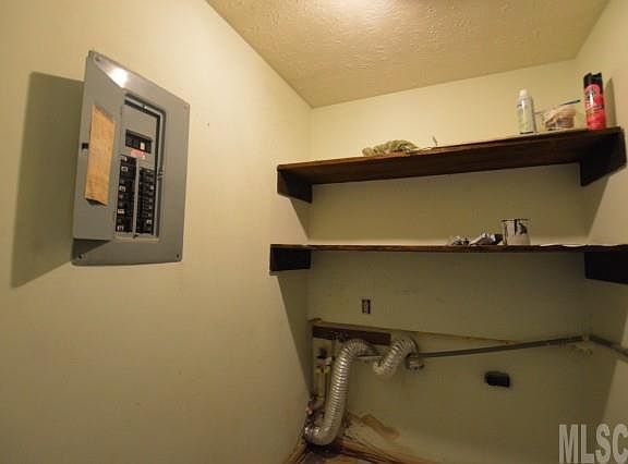 5th image of 118B Foothill Dr SE