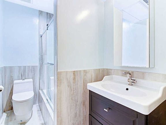 4th image of 5403 Newcastle Ave APT 36