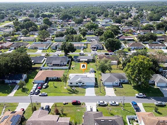 5th image of 256 Cranbrook Dr