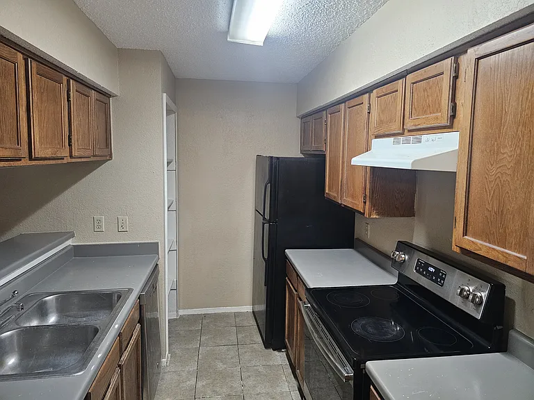 9605 Walnut St #12105 — Photo 4