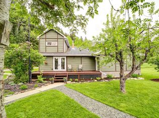 22925 E 4th Ave, Crowsnest Pass, AB T0K1C0