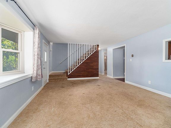 4th image of 2630 Garden Park Dr
