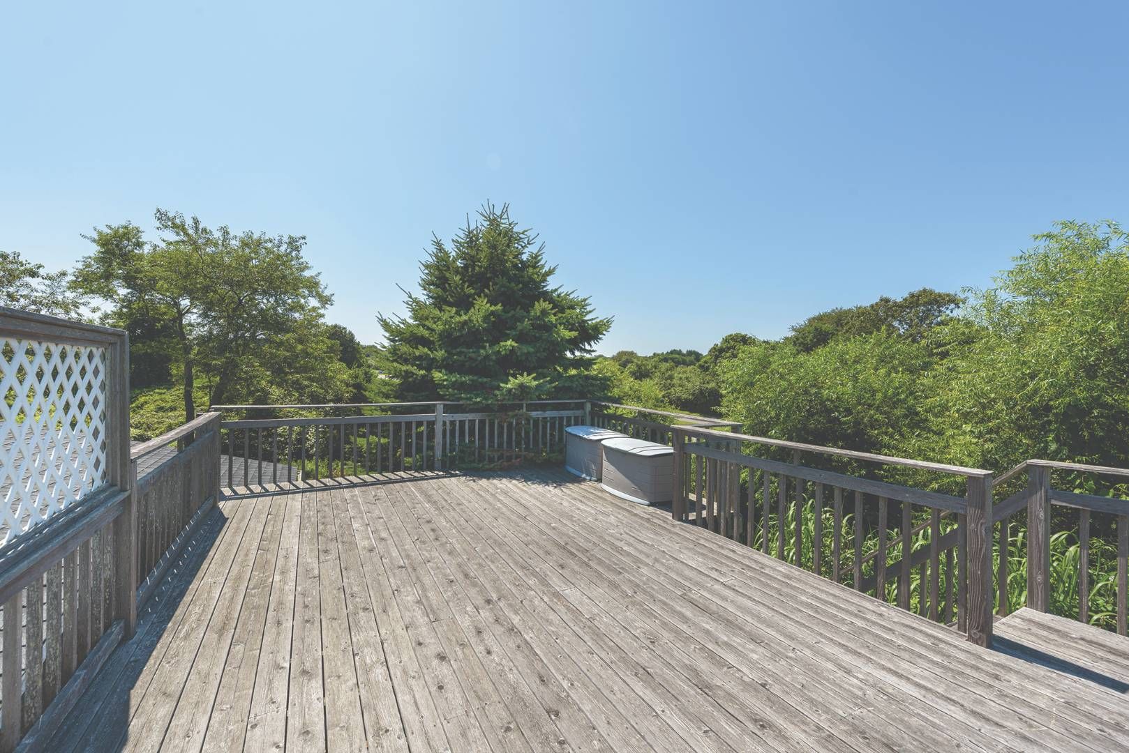 252 Fairview Ave, Montauk, NY 11954 Out East