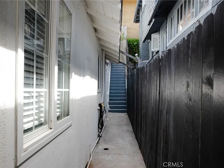 357 Mermaid St #B — Photo 8