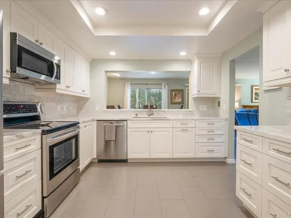 6552 Corte Valdez, Carlsbad, CA 92009