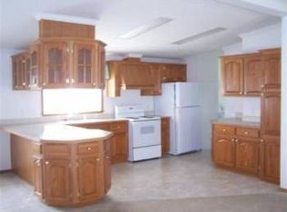 901 Boxwood Dr, Hastings, MI 49058