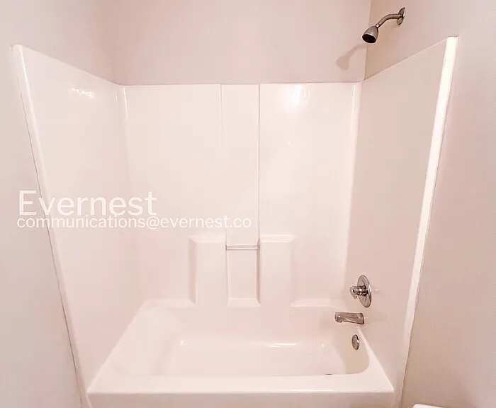 701 Vineland Ct — Photo 17