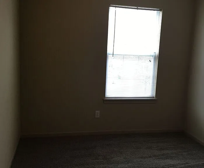 908 Garden Way — Photo 30