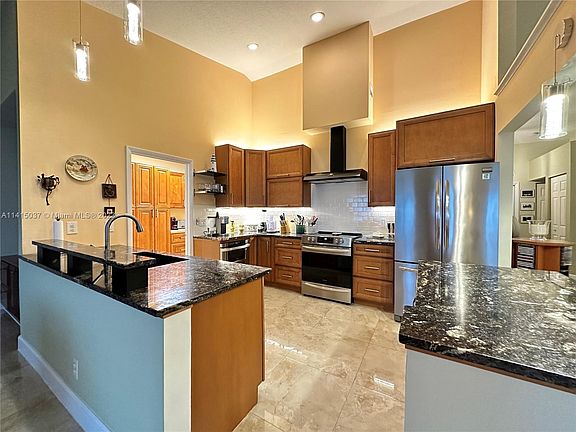 4th image of 17229 Balboa Point Way