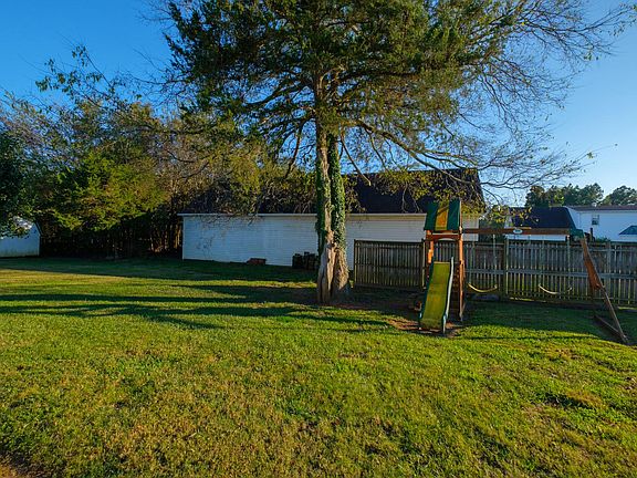 4th image of 103 Kolby Ct