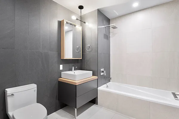 Rented by Safdie Realty Group | media 39