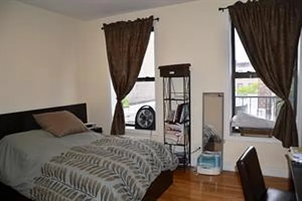 Rented by Corcoran | media 32