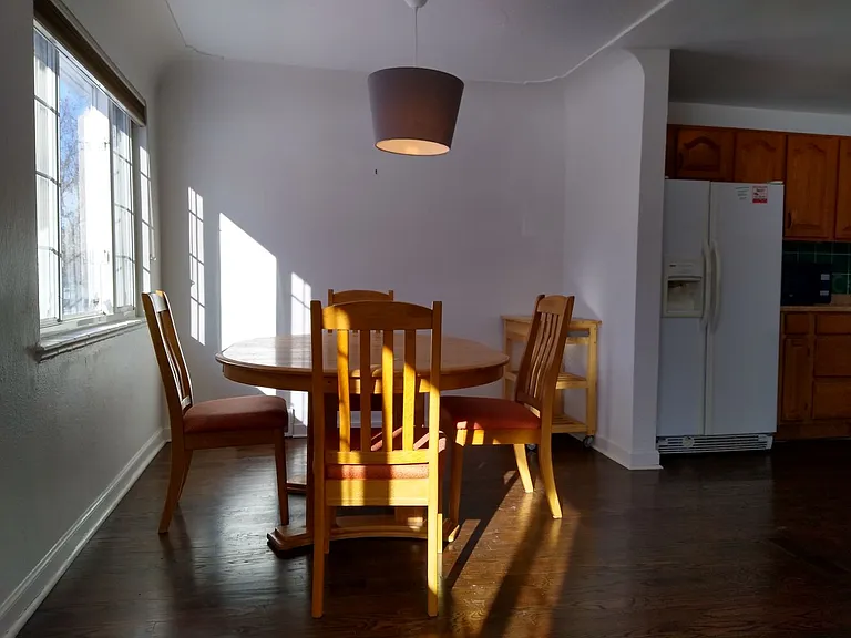 2128 Hooker St — Photo 5