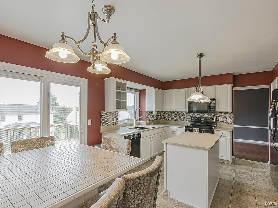 3664 Green Meadow Ln, photo 17