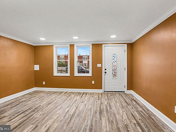 4th image of 7945 Eastdale Rd