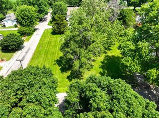 608 Cheyenne Ave, Hiawatha, KS 66434