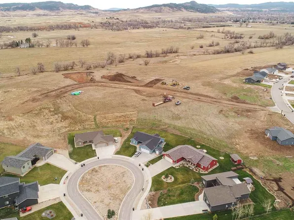 6 Bozeman Ct, Spearfish, SD 57783