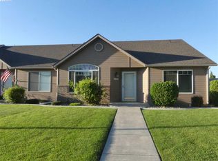 2515 W Grand Ronde Pl UNIT D, Kennewick, WA 99336