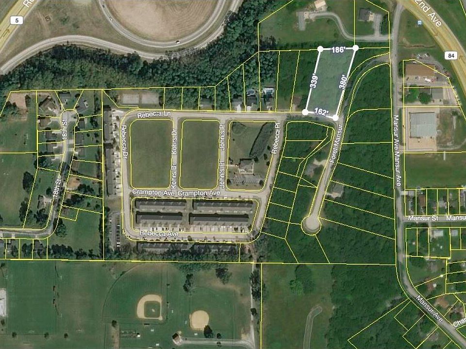 2nd image of 704 Mansur Ln