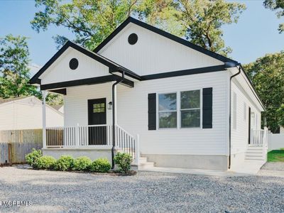 711 Monmouth Avenue, Ocean Gate, NJ, 08740