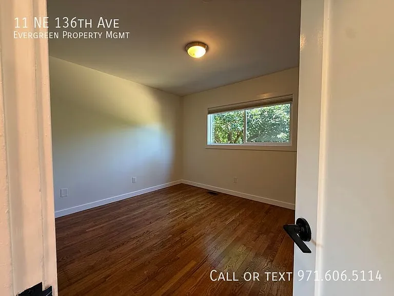 11 NE 136th Ave — Photo 20