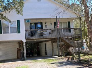116 NE 27th St, Oak Island, NC 28465