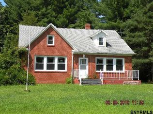 301 N Schodack Rd, East Greenbush, NY 12061