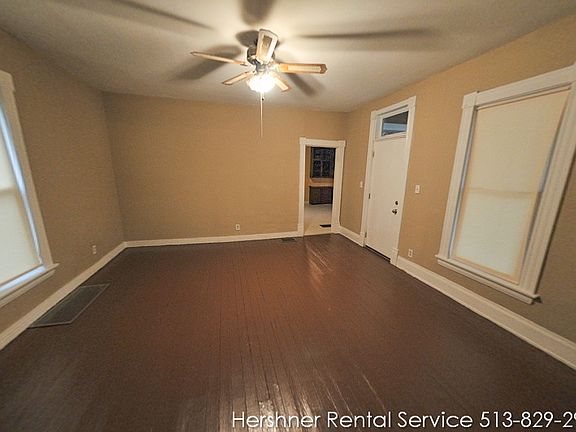 4th image of 1102 Garden Ave