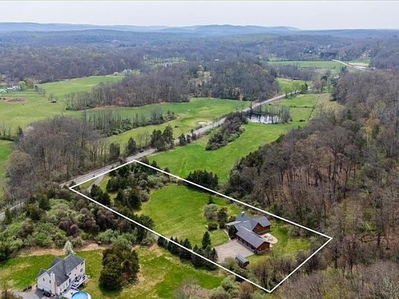 4th image of 155 Wintermute Rd