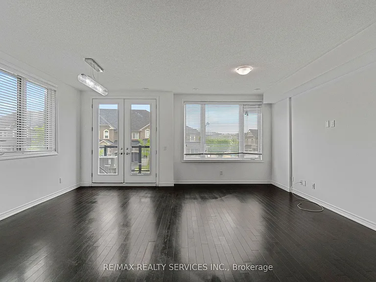3052 Postridge Dr — Photo 10
