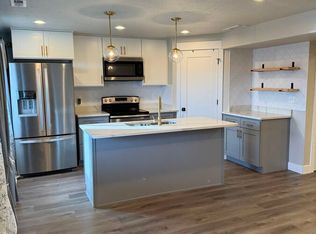 1489 W Stone Gate Dr, Saratoga Springs, UT 84045