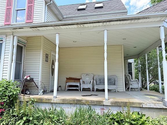 4th image of 318 Rice Ave