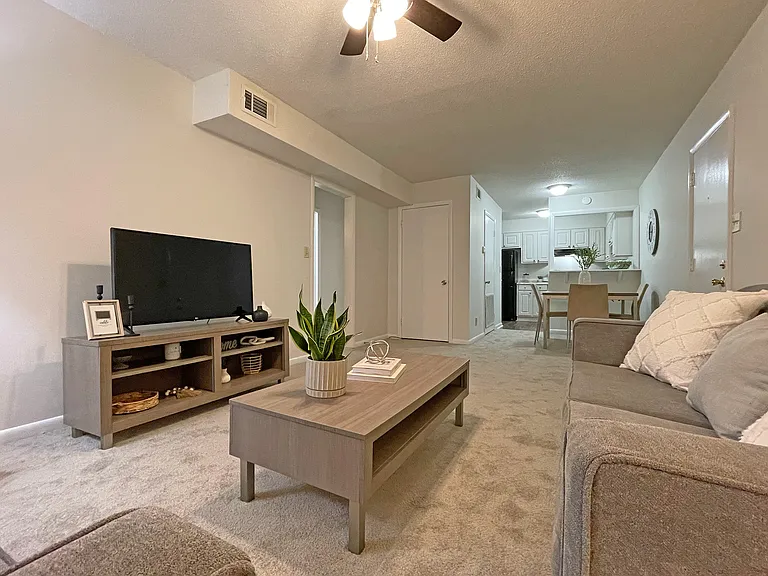 Eastbrook & Village Green Apartments — Photo 15