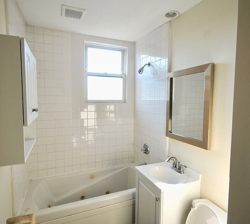 52 Dickens St. #3 Boston (Dorchester) Shared Unit Photo 3