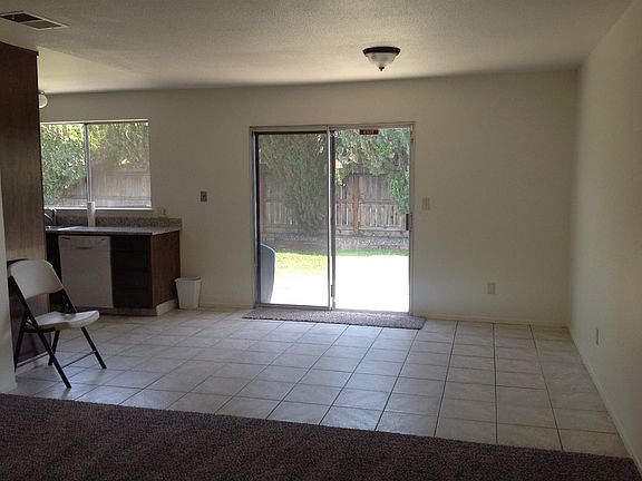 5th image of 4647 W Paradise Ave