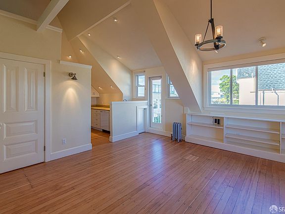 3rd image of 2409 Scott St APT 6