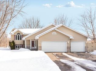 11817 7th St NE, Blaine, MN 55434