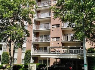 5250 Valley Forge Dr APT 715, Alexandria, VA