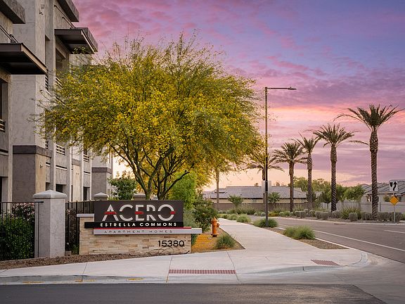 Acero Estrella Commons