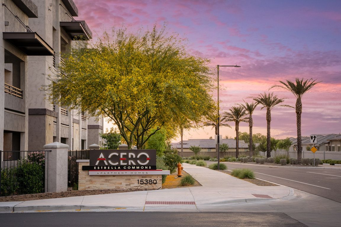 Acero Estrella Commons