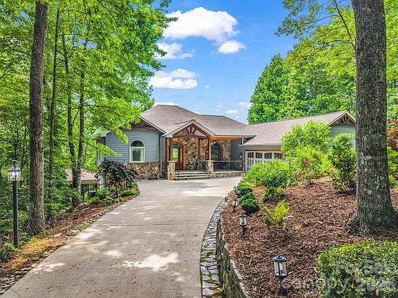 2nd image of 241 Dvdegi Ct