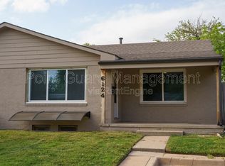 6124 E Oakwood Dr, Wichita, KS 67208