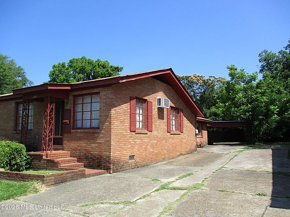 2nd image of 1338 Fernwood Dr